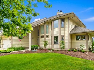 913 Merrill New Rd, Sugar Grove, IL 60554