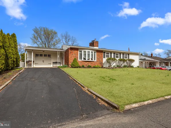 245 Cambria Ave, Bensalem, PA 19020