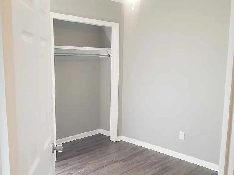 4 Lakeland Ct — Photo 6