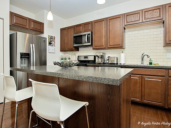 5th image of 226 Lionel Dr #226