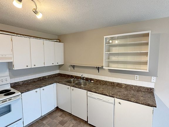 5th image of 331 Castleridge Dr NE #331