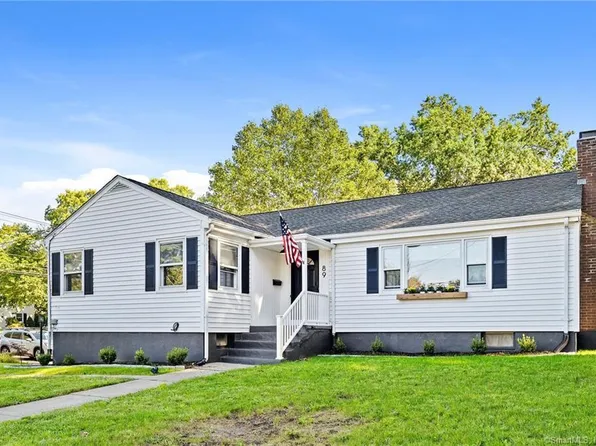 89 Tunxis Road, West Hartford, CT 06107