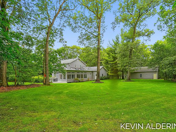 2nd image of 3113 Marcia Ln