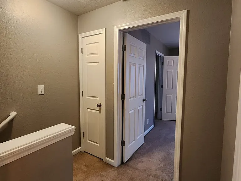 241 Executive Ave — Photo 11