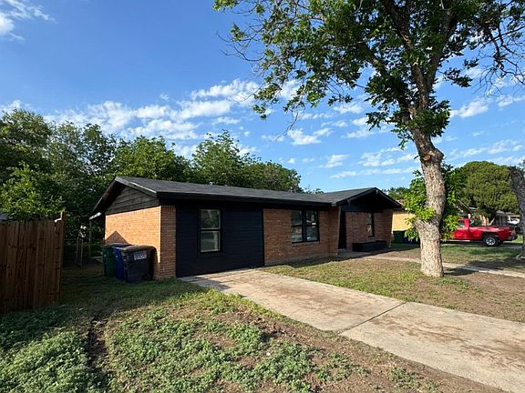 3rd image of 4627 LAKEWOOD DR