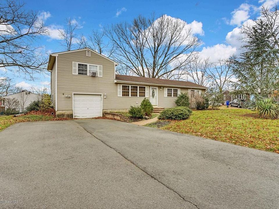 1st image of 21 Darye Ct