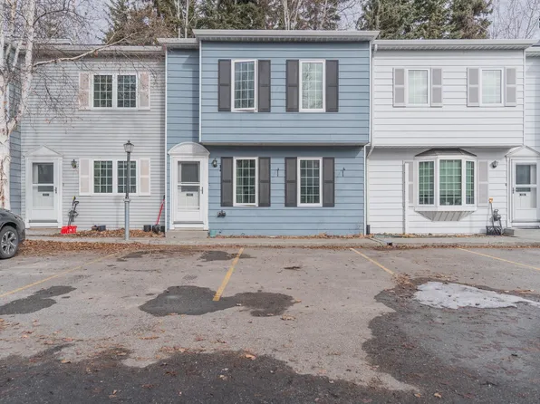 1068 Evergreen St, Fairbanks, AK 99709