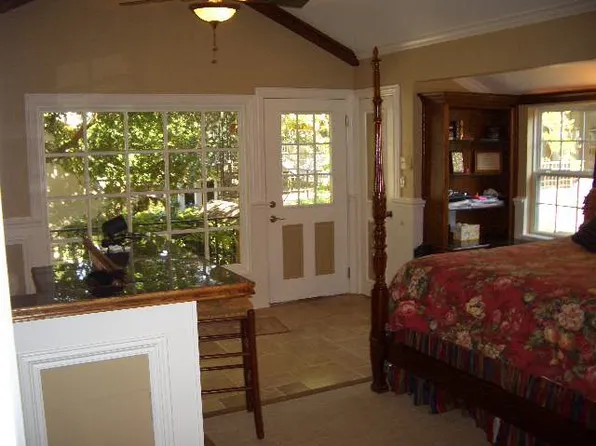 (undisclosed Address), Highland Park, TX 75205