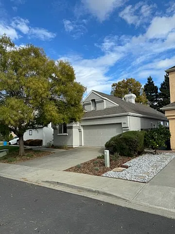 843 Chateau Cir