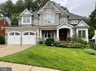 4012 N Woodstock St, Arlington, VA 22207