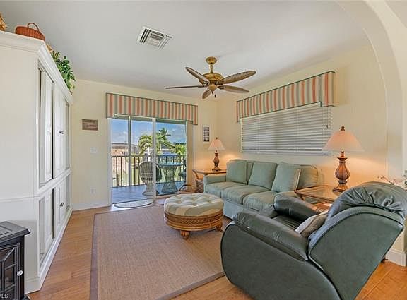 5th image of 677 Palm Ave