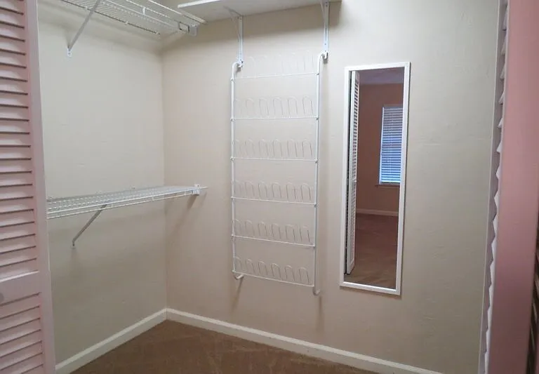 1889 Gina Dr — Photo 10