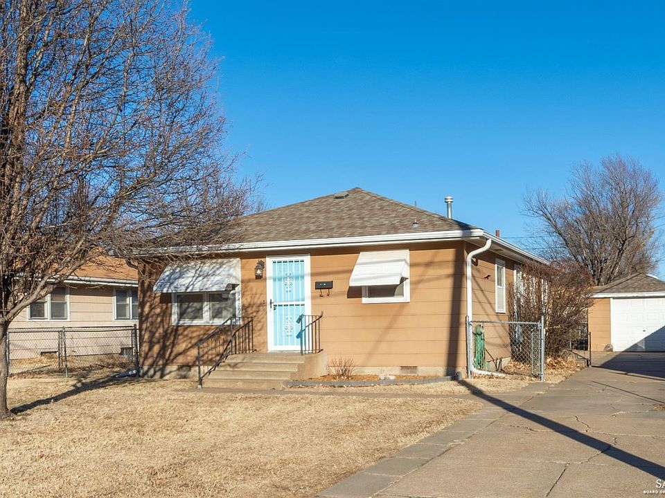 1st image of 1409 Roach St