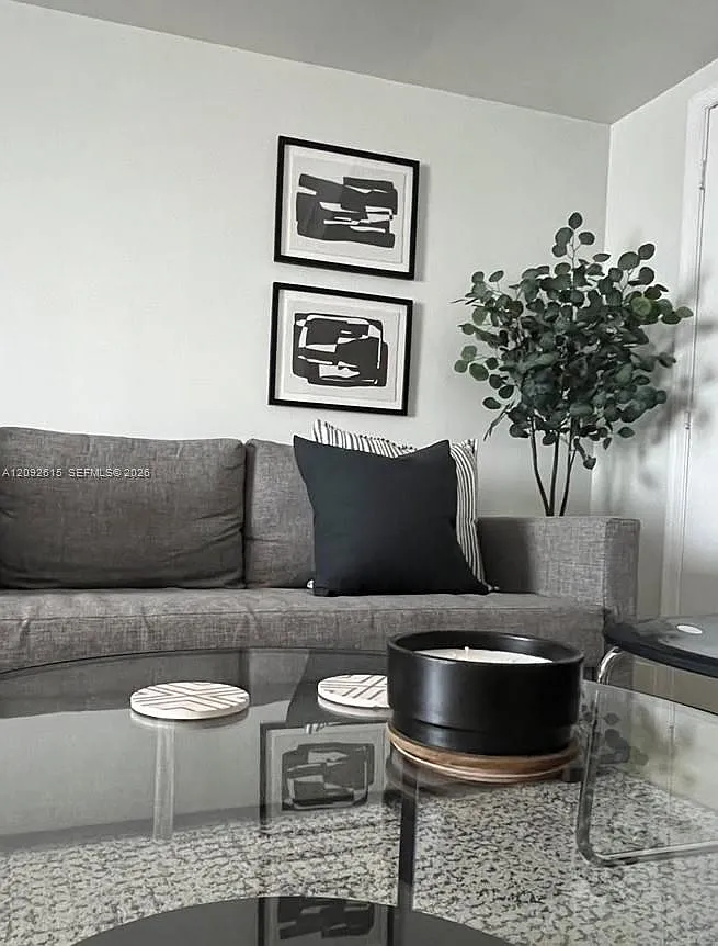 Opera Tower Condo — Photo 3