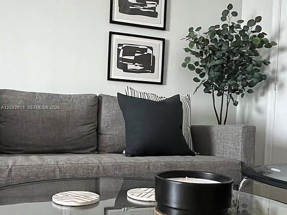 3rd image of 1750 N Bayshore Dr #4608