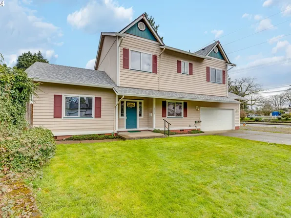5710 Center St, Gladstone, OR 97027