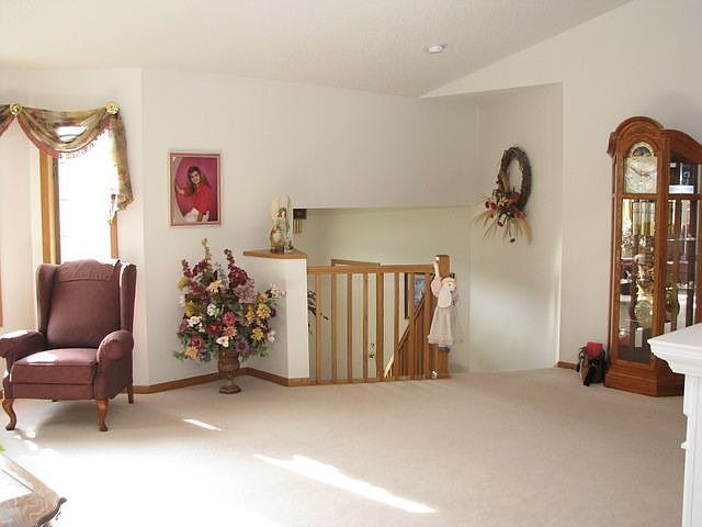 2nd image of 1726 33 1/2 St S