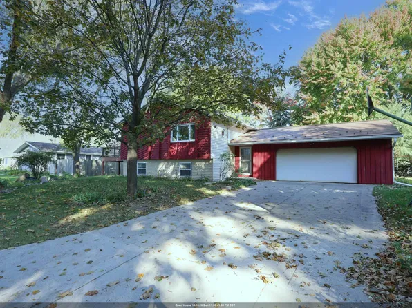 333 Parkwood Dr, Neenah, WI 54956