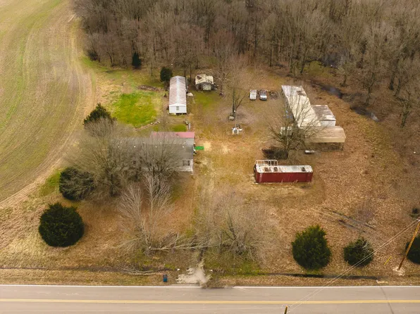 3255 Clay Farm Rd, Atwood, TN 38220