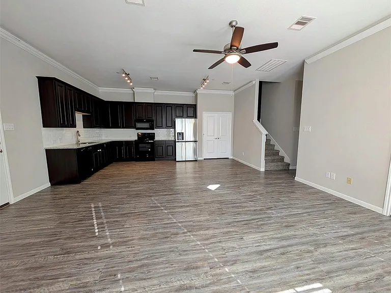 7486 Woo St — Photo 7