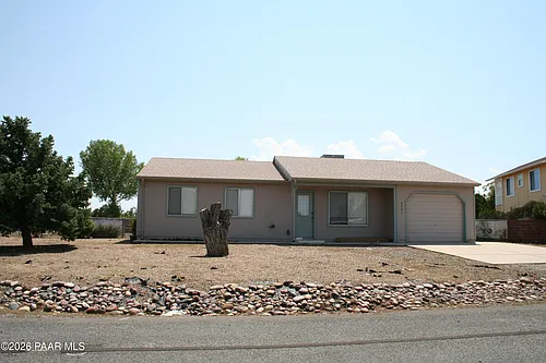8901 E Waco Ct Photo 1