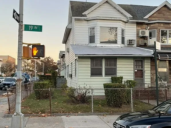 7801 19th Ave, Brooklyn, NY 11214