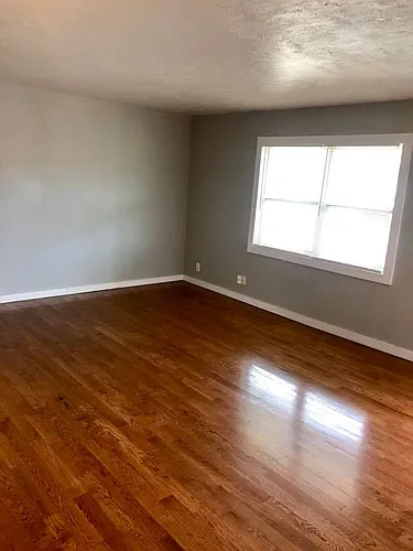 4822-4826 Sahler St Photo 1