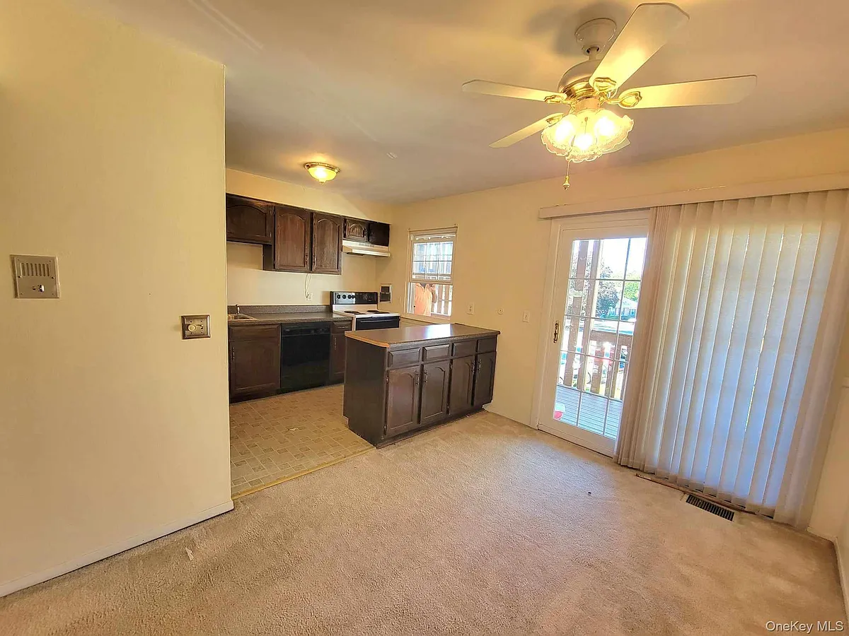 Building Photo - 27 Weathervane Dr #21