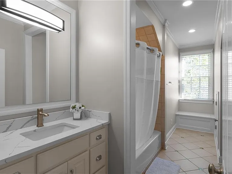 980 Fenimore Cir — Photo 43