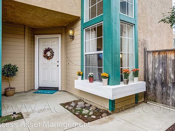 5th image of 44637 Ashbury Pl