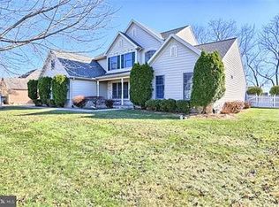 345 Oak Ln, Palmyra, PA 17078