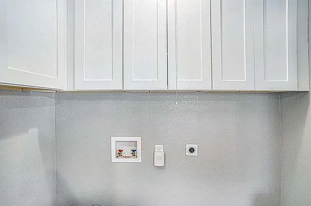 2533 Warren Ave — Photo 72