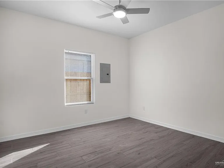 608 N Onyx Ave #2 — Photo 13