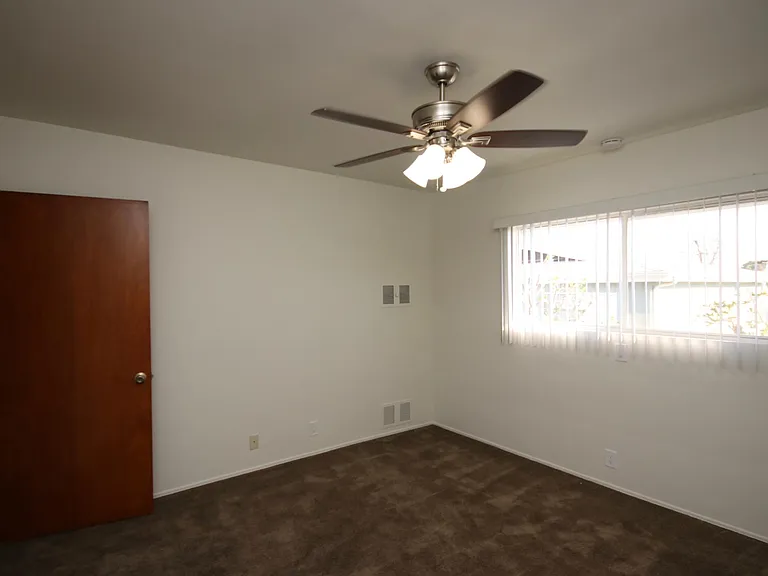 116 N Huntington Dr #D — Photo 13