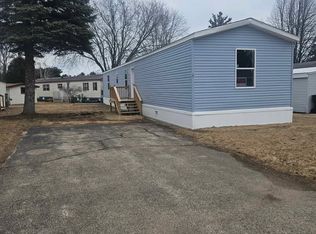 1600 S 30th St TRAILER 167, Escanaba, MI 49829