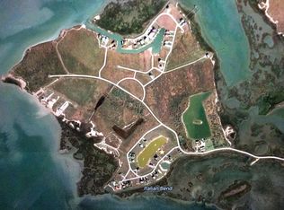 11 Southpointe Cir, Rockport, TX 78382