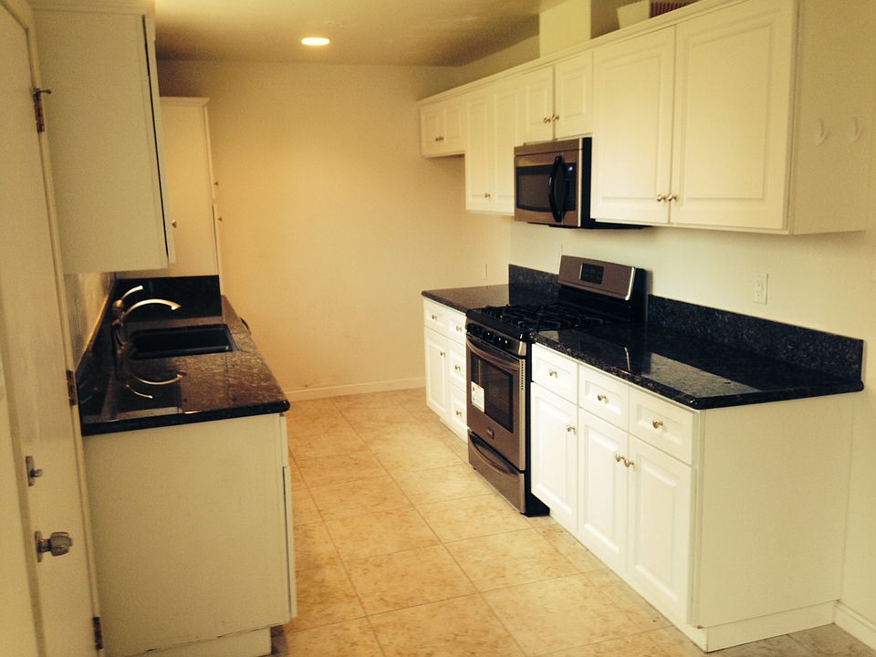 2nd image of 1535 5th Pl