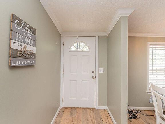 5th image of 337 Cedar Rd