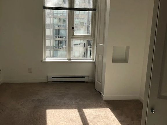 5th image of 1001 Richards St #1406