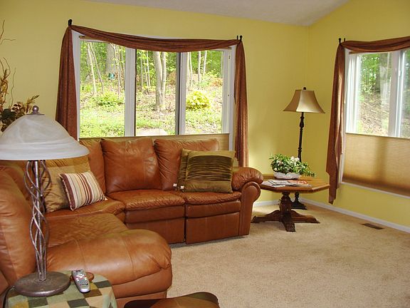 2nd image of 4435 Copperhill Dr