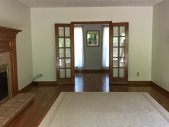 4th image of 5370 Brooklands Dr