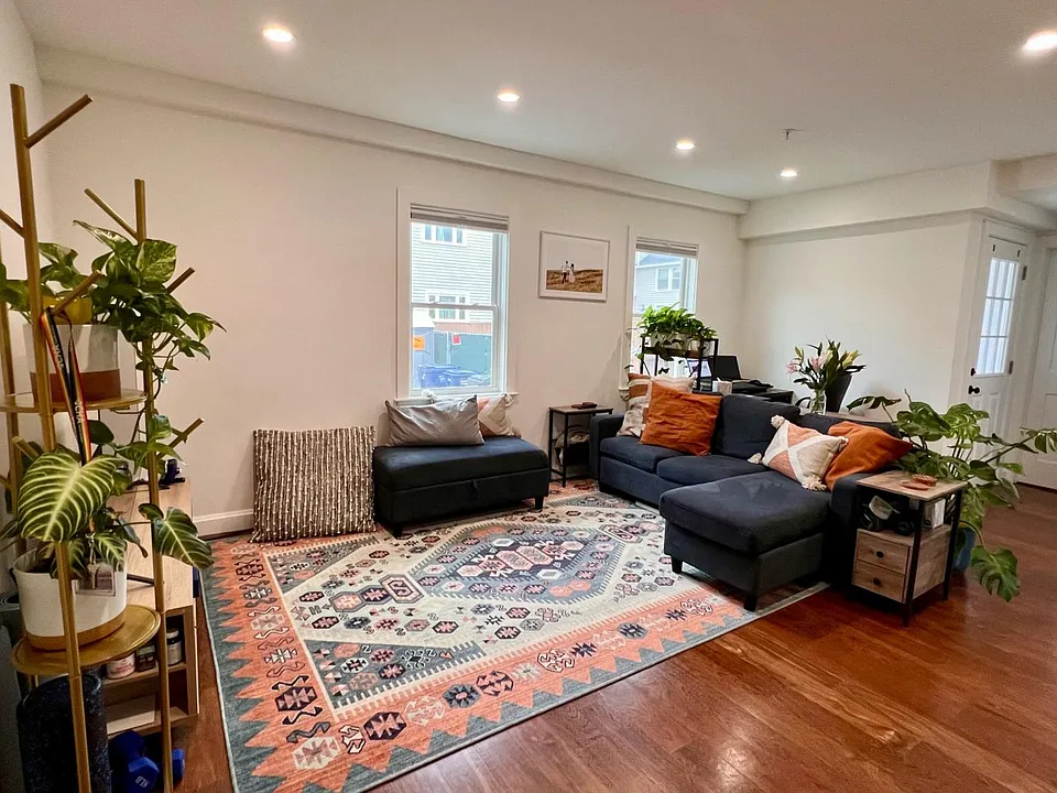 9 Oak St #2