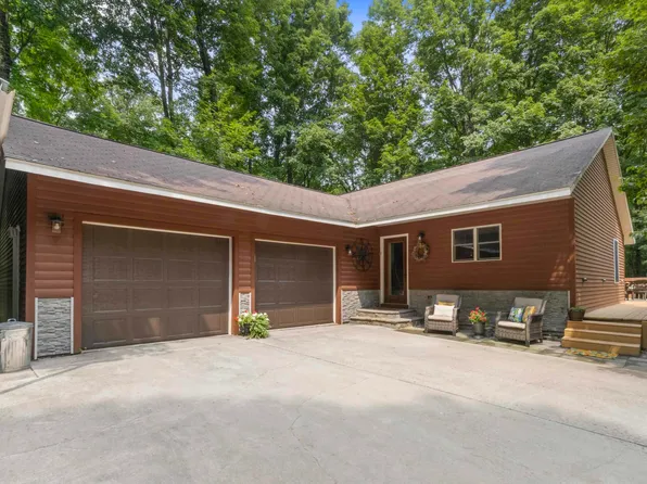 19707 Nine Mile Rd, Copemish, MI 49625