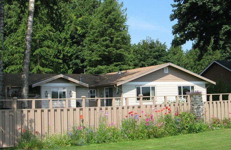 1st image of 8612 Lynnwood Dr
