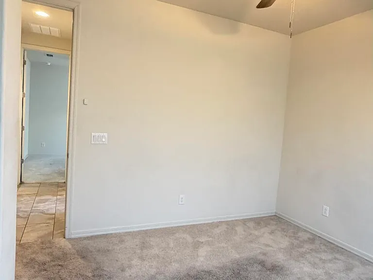 8529 S 67th Dr — Photo 10