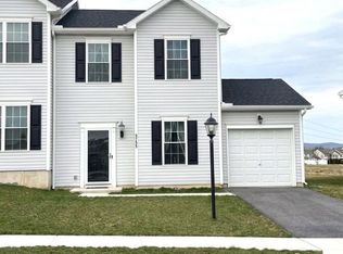 3755 Castle Dr, Dover, PA