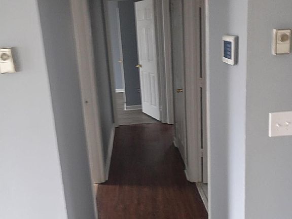 4th image of 204 Holt Ave