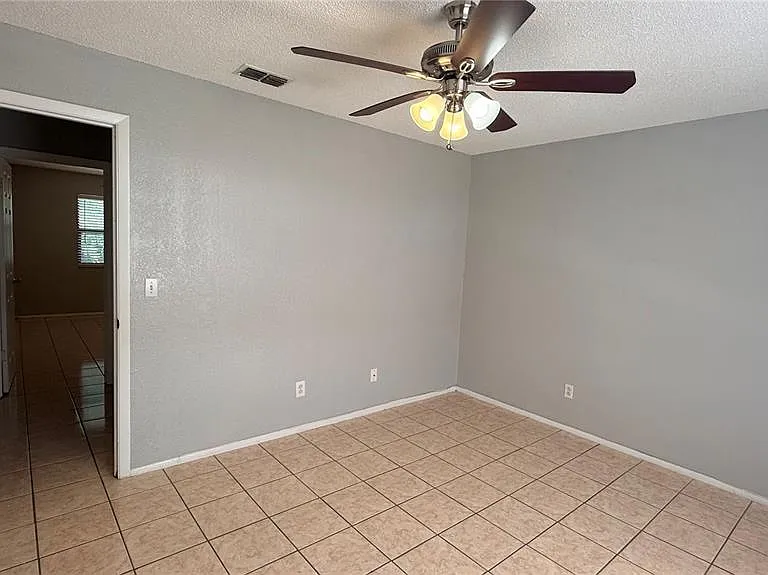 106 Booth Ln #D — Photo 3