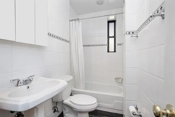 Sold by Keller Williams NYC | media 8