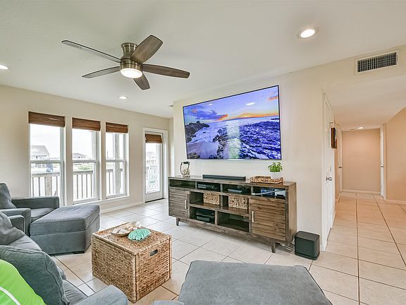 3rd image of 4003 Indian Beach Dr